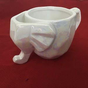 Tea cup/mug. 12 oz. Elephant. Pocket for used tea bag.